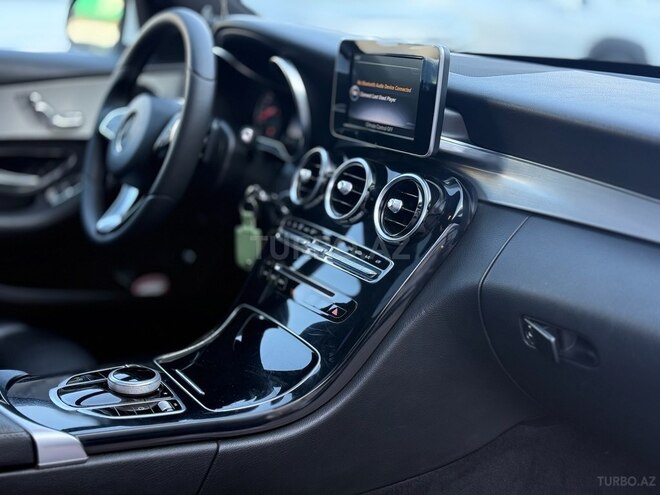 Mercedes C 300 2017, 93,500 km - 2.0 л - Bakı
