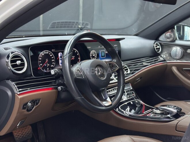 Mercedes E 300 4MATIC 2018, 59,401 km - 2.0 л - Bakı