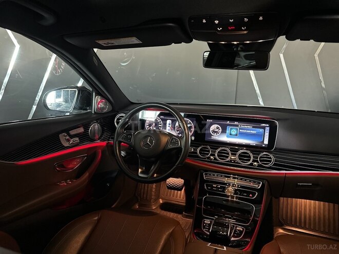 Mercedes E 300 4MATIC 2018, 59,401 km - 2.0 л - Bakı