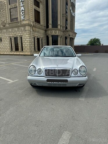 Mercedes E 240 1998, 311,000 km - 2.4 l - Bakı