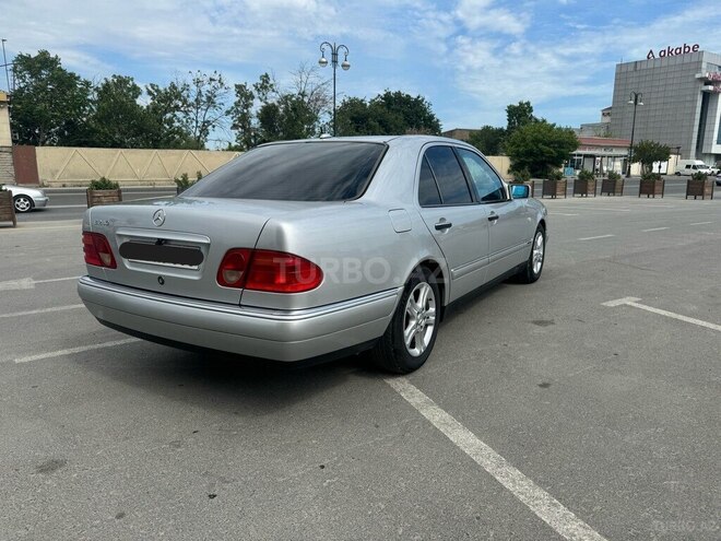 Mercedes E 240 1998, 311,000 km - 2.4 l - Bakı