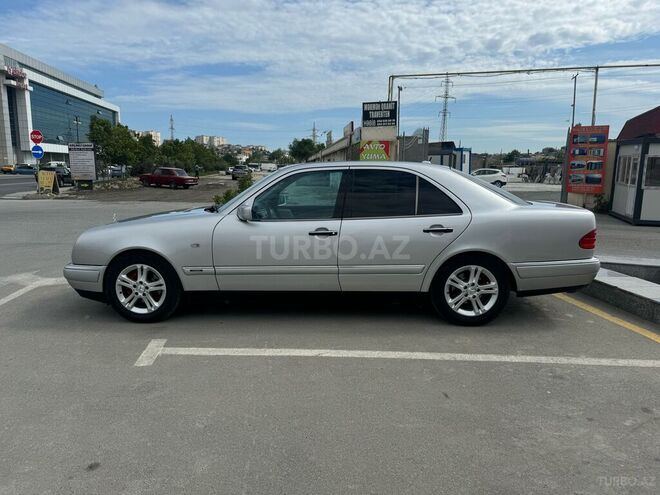 Mercedes E 240 1998, 311,000 km - 2.4 l - Bakı