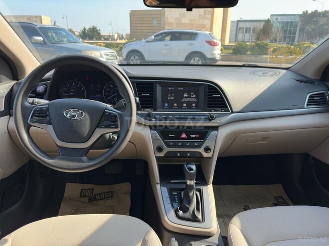 Hyundai Elantra 2015, 85,000 km - 2.0 л - Bakı