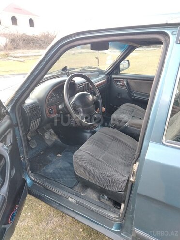 GAZ 3110 2002, 75,000 km - 2.4 l - Xaçmaz