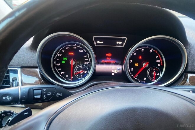 Mercedes GLE 350 4MATIC 2017, 90,000 km - 3.5 l - Bakı