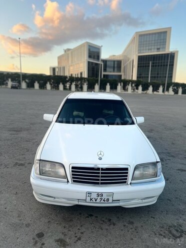 Mercedes C 220 1995, 390,000 km - 2.2 л - Bakı