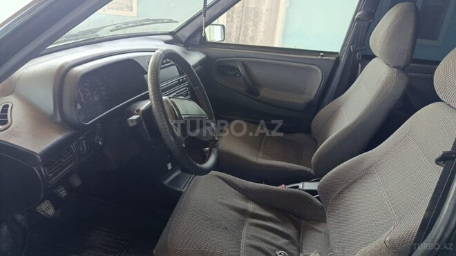 LADA (VAZ) 2115 2009, 325,632 km - 1.5 l - Salyan