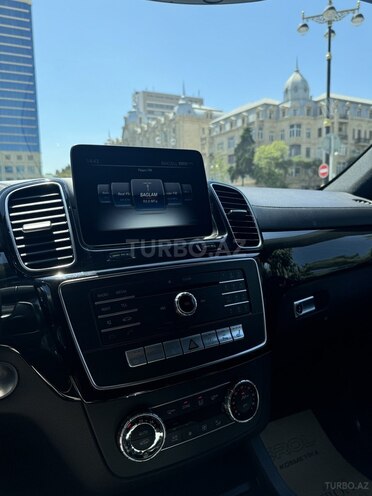 Mercedes GLS 400 4MATIC 2018, 43,000 km - 3.0 л - Bakı