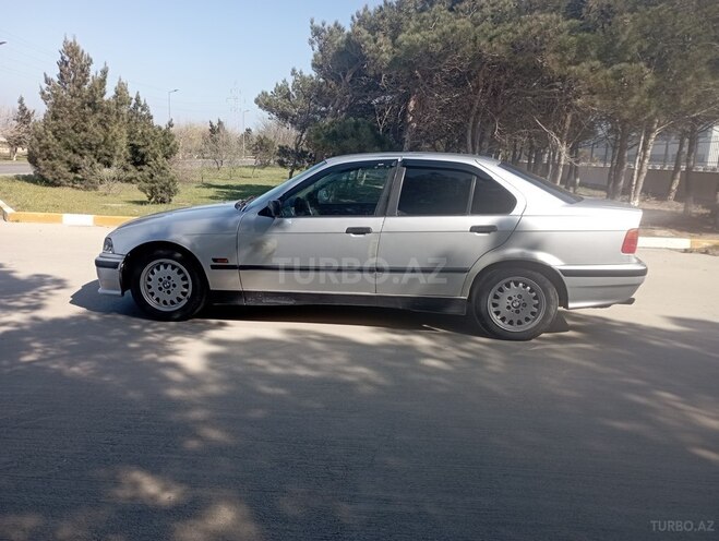BMW 320 1994, 256,000 km - 2.0 л - Sumqayıt
