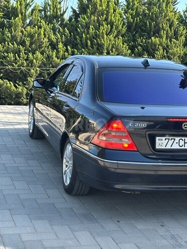 Mercedes C 200 2001, 240,000 km - 2.0 l - Saatlı