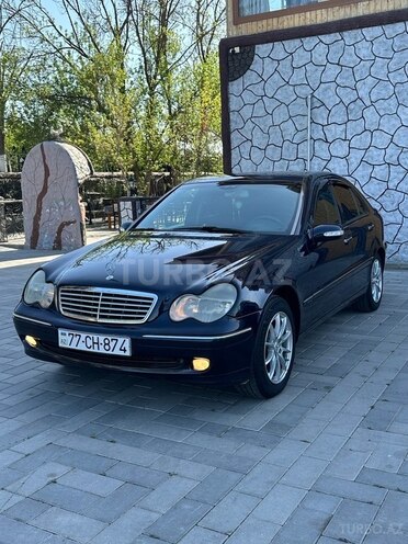 Mercedes C 200 2001, 240,000 km - 2.0 l - Saatlı
