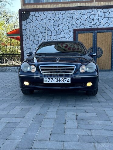 Mercedes C 200 2001, 240,000 km - 2.0 l - Saatlı