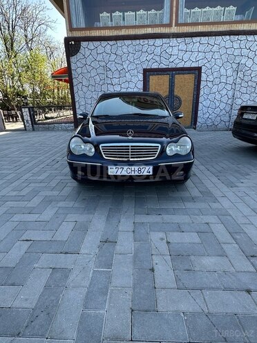 Mercedes C 200 2001, 240,000 km - 2.0 l - Saatlı