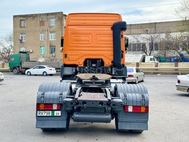Mercedes Axor 1843 2011, 713,000 km - 12.0 л - Bakı
