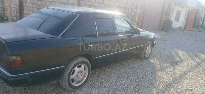 Mercedes E 230 1991, 252,000 km - 2.3 l - Bakı