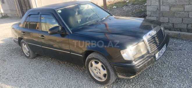 Mercedes E 230 1991, 252,000 km - 2.3 l - Bakı
