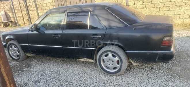 Mercedes E 230 1991, 252,000 km - 2.3 l - Bakı