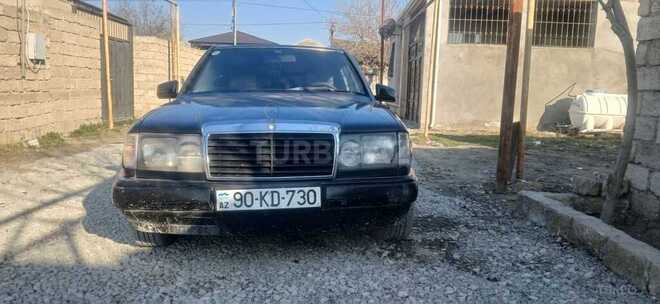 Mercedes E 230 1991, 252,000 km - 2.3 l - Bakı