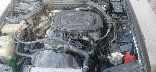 Mercedes E 230 1991, 252,000 km - 2.3 l - Bakı