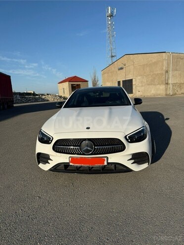 Mercedes E 300 e 4MATIC 2021, 94,000 km - 2.0 l - Bakı