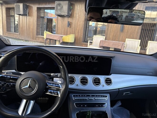 Mercedes E 300 e 4MATIC 2021, 94,000 km - 2.0 l - Bakı