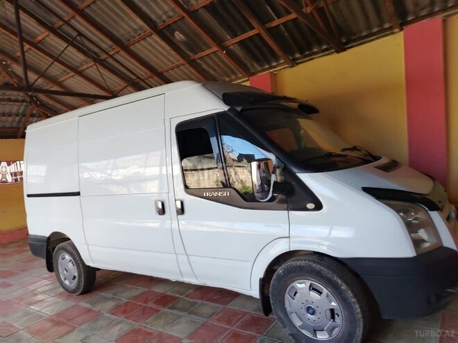 Ford Transit 2007, 275,000 km - 2.4 л - Quba
