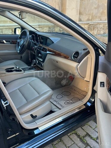 Mercedes C 250 2011, 240,000 km - 1.8 л - Bakı
