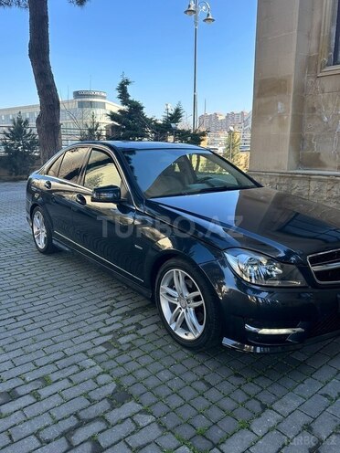 Mercedes C 250 2011, 240,000 km - 1.8 л - Bakı