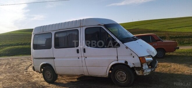 Ford Transit 1994, 240,000 km - 2.5 l - Cəlilabad