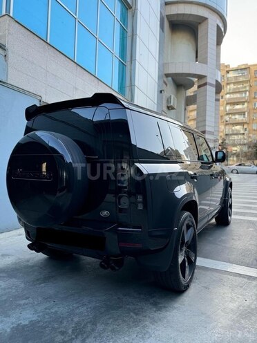 Land Rover Defender 2023, 28,600 km - 3.0 l - Bakı