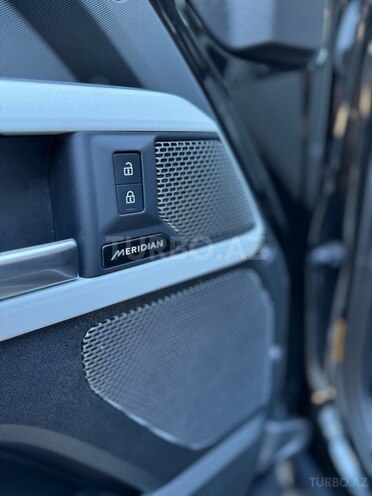 Land Rover Defender 2023, 28,600 km - 3.0 l - Bakı