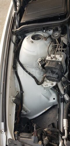 BMW 525 2002, 380,000 km - 2.5 l - Bakı