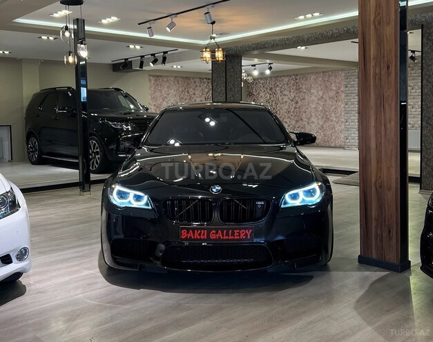 BMW M5 2013, 82,000 km - 4.4 l - Bakı