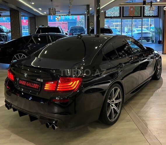 BMW M5 2013, 82,000 km - 4.4 l - Bakı