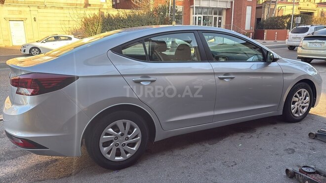 Hyundai Elantra 2019, 31,000 km - 2.0 l - Bakı