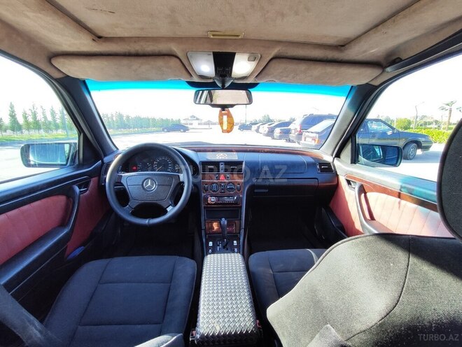Mercedes C 180 1997, 220,000 km - 1.8 l - Salyan