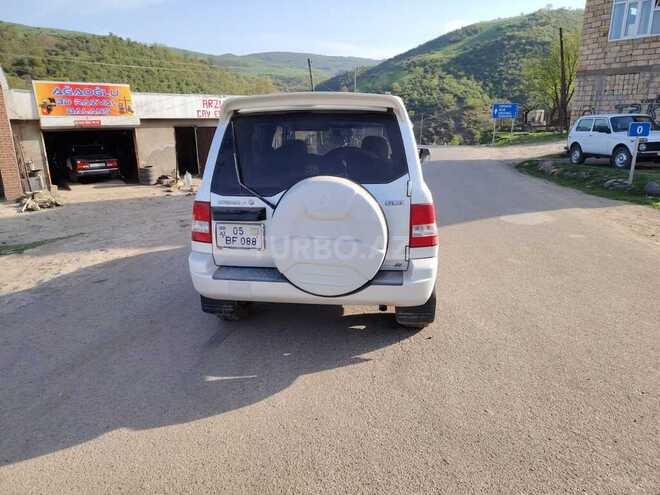 Mitsubishi Pajero io 2000, 420,000 km - 2.0 л - Yardımlı