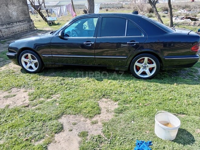Mercedes E 270 2000, 468,000 km - 2.7 l - Bakı
