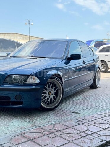 BMW 320 2001, 302,000 km - 2.2 l - Bakı
