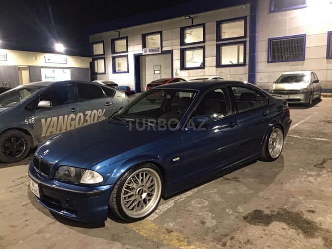 BMW 320 2001, 302,000 km - 2.2 l - Bakı