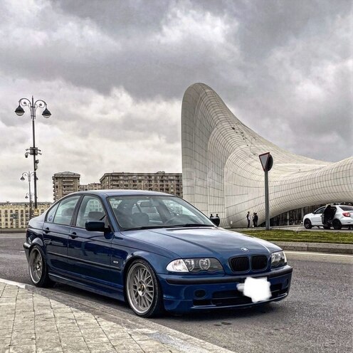 BMW 320 2001, 302,000 km - 2.2 l - Bakı