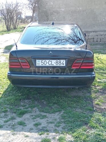 Mercedes E 270 2000, 468,000 km - 2.7 l - Bakı