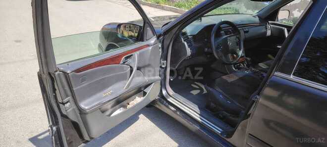 Mercedes E 220 d 2002, 442,656 km - 2.2 l - Bakı