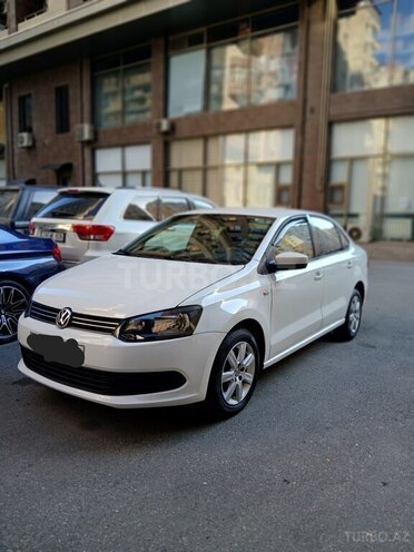 Volkswagen Polo 2014, 189,804 km - 1.6 l - Bakı