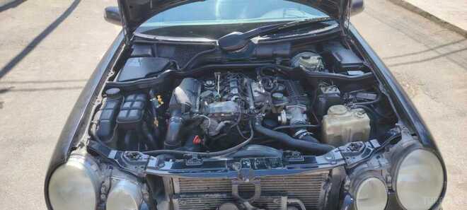 Mercedes E 220 d 2002, 442,656 km - 2.2 l - Bakı