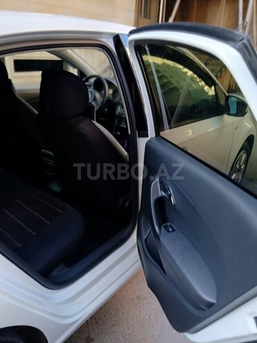 Volkswagen Polo 2014, 189,804 km - 1.6 l - Bakı
