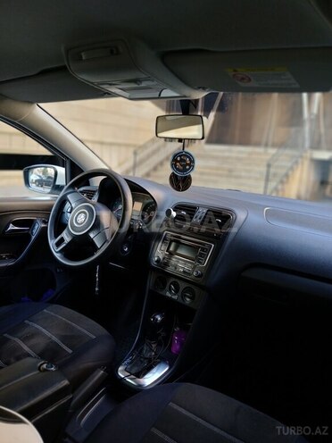 Volkswagen Polo 2014, 189,804 km - 1.6 l - Bakı