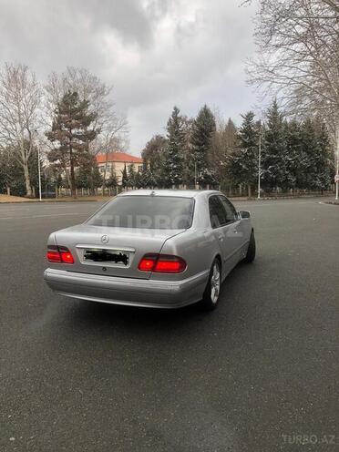 Mercedes E 200 1999, 330,000 km - 2.0 л - Mingəçevir