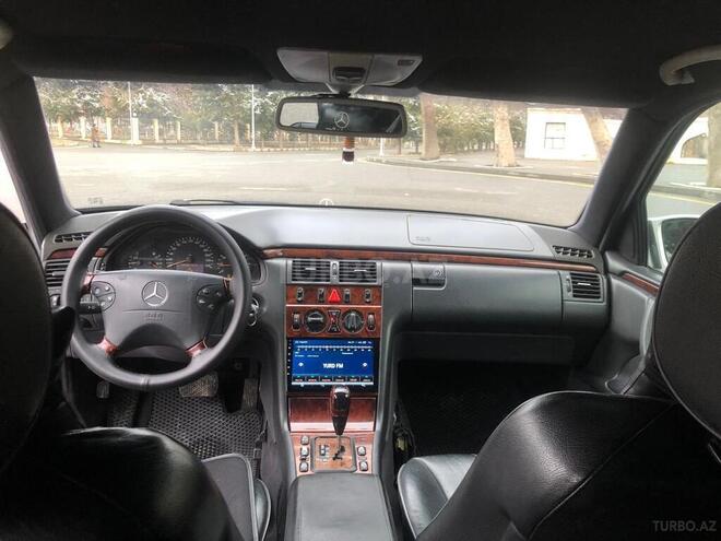 Mercedes E 200 1999, 330,000 km - 2.0 л - Mingəçevir