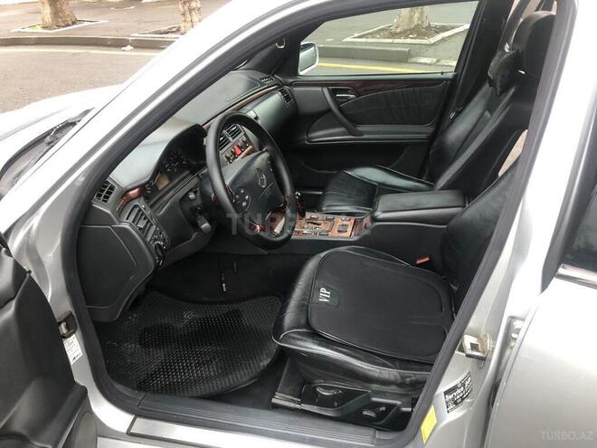 Mercedes E 200 1999, 330,000 km - 2.0 л - Mingəçevir
